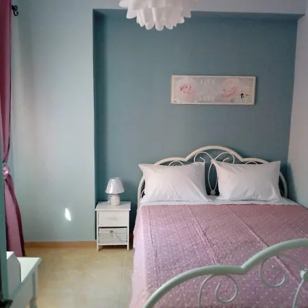 Bastouni Ferienhaus *